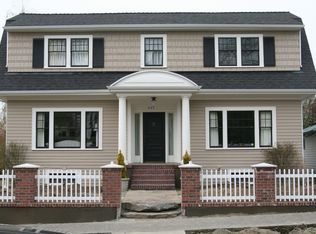 620 W Garfield St, Seattle, WA 98119