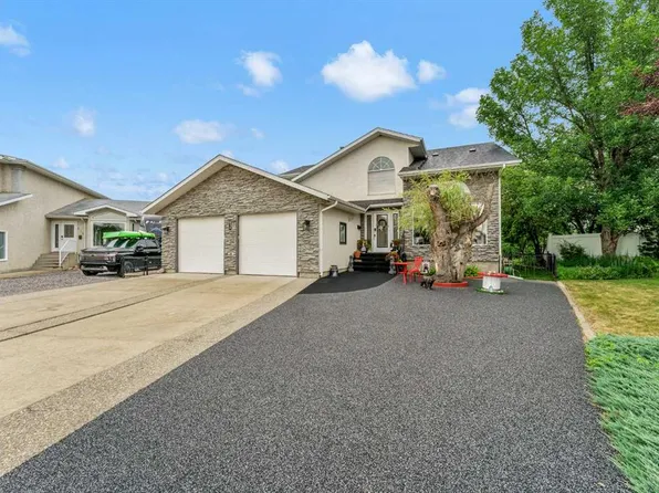612 SE Sangster Cres SW, Redcliff, AB T0J 2P2