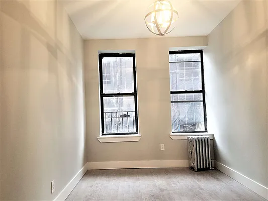 Rented by The Hamilton Group | media 12