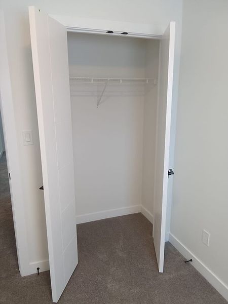 Edmonton Apartment for rent - 3 Bedrooms — photo 9