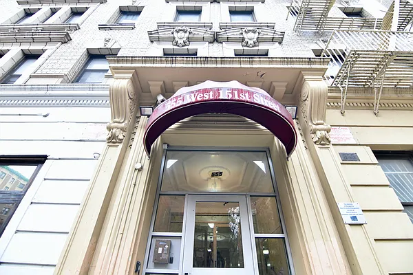 Rented by Bohemia Realty Group | media 21