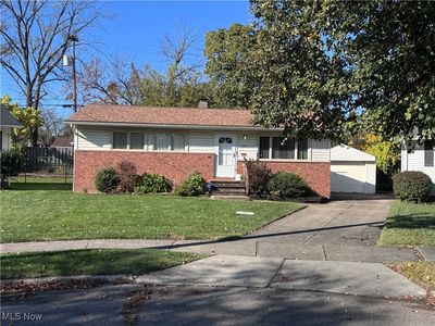 1025 Timothy Ln, Cleveland, OH, 44109