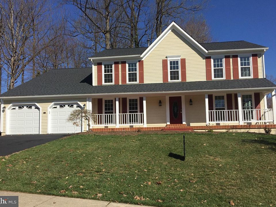 1st image of 8633 Oak Chase Cir