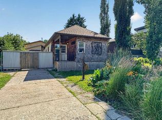 241 N 25th Ave NE, Calgary, AB T2E 1Y2