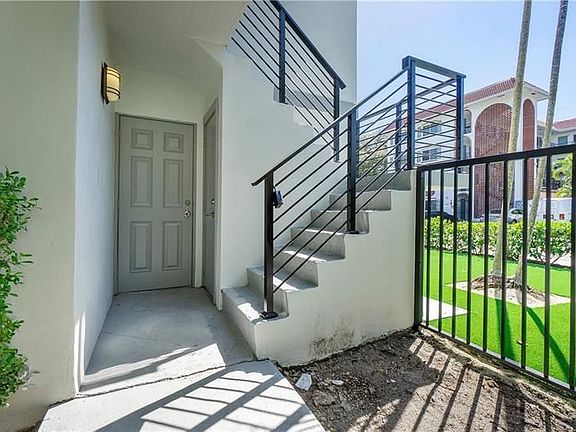 4th image of 1305 SE 1st St APT 3