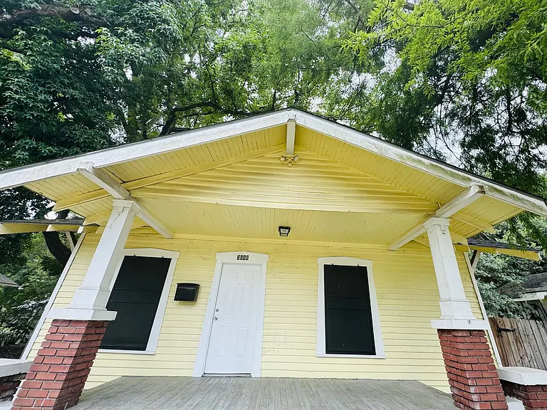 3648 Evangeline St — Photo 1