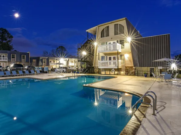 Valley Station Apartment Homes