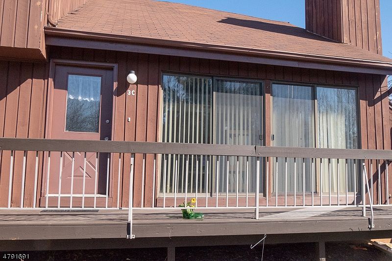 1st image of 29 BLOOMINGDALE DR 3C #3C