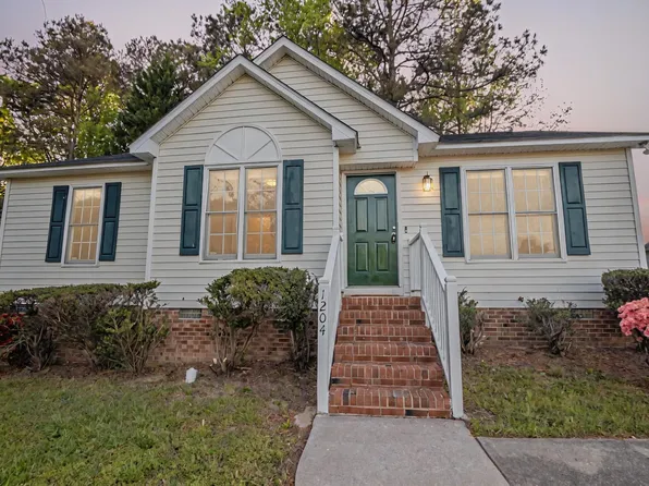 1204 Amberstone Dr, Knightdale, NC 27545