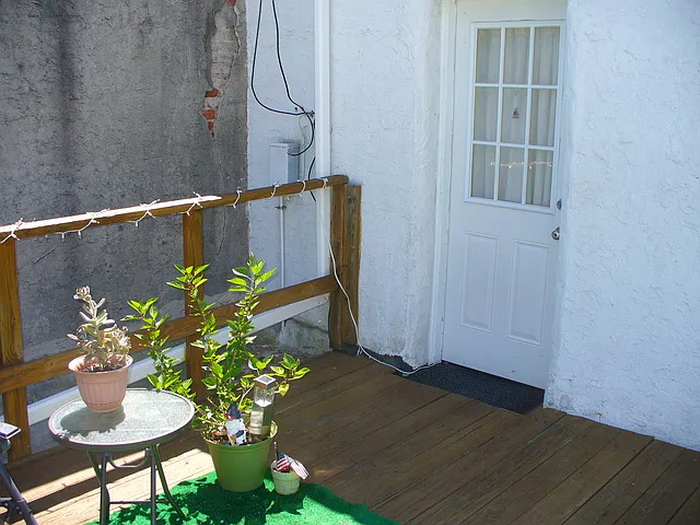 Studio, 532 sqft, $1,375 — Photo 2