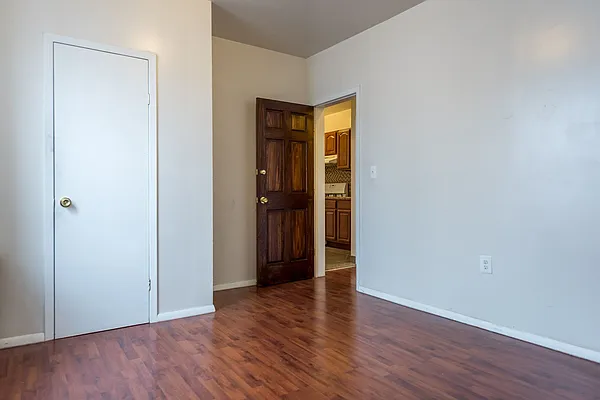 Rented by Nooklyn NYC LLC | media 9