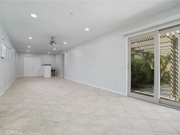 7055 Avenida Leon — Photo 20