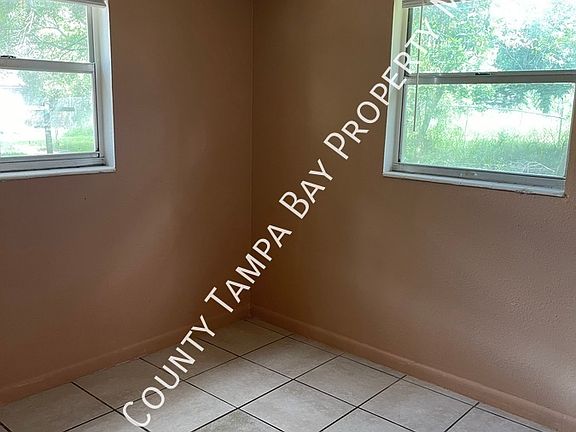 3rd image of 11727 N 14th St APT 3