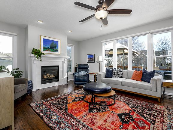 3rd image of 8140 Chambery Blvd