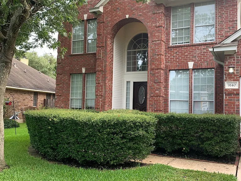9140 Fainwood Ln — Photo 1