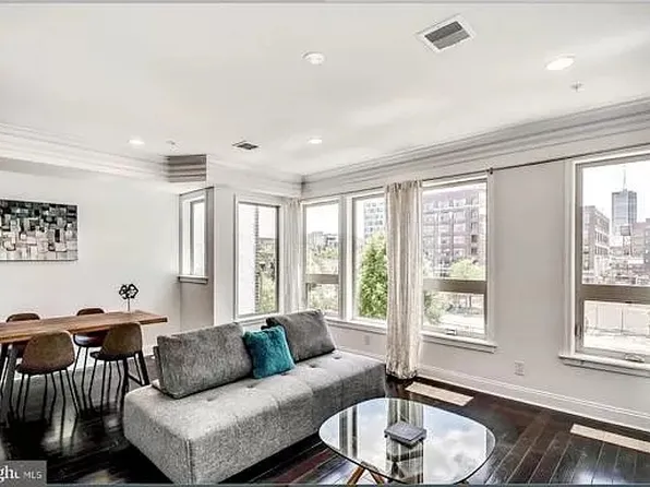 1217 Noble St APT 3, Philadelphia, PA 19123