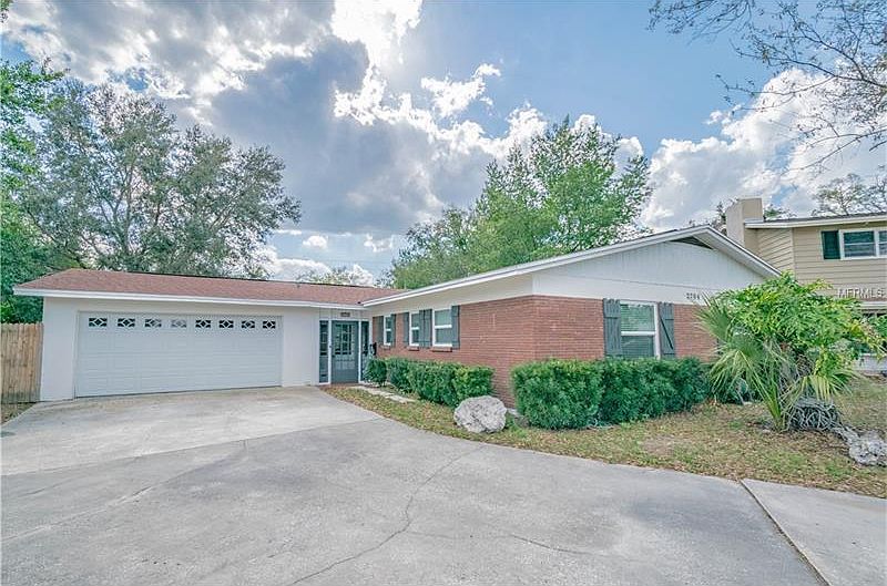 1st image of 2704 College Cir