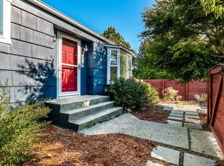 4052 SW Charlestown St, Seattle, WA 98116