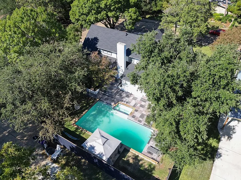 3608 Courtdale Dr — Photo 30