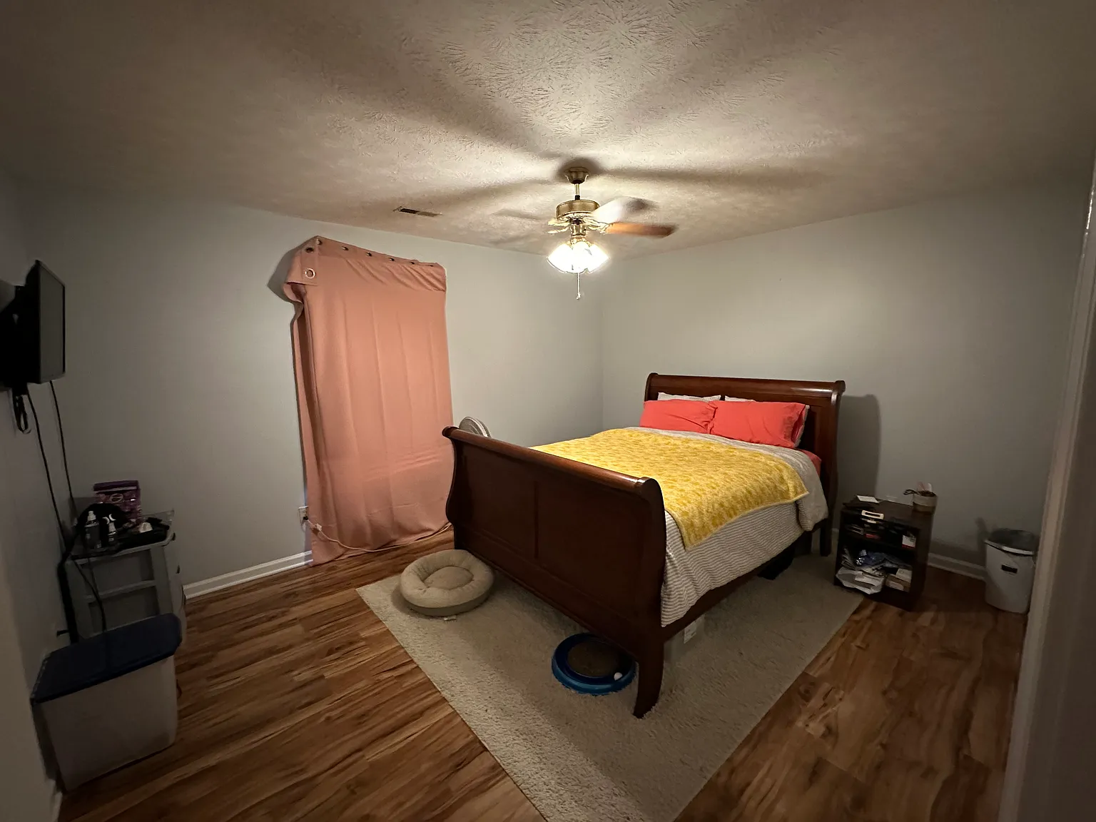 2 bed, 1100 sqft, $1,050 — Photo 4