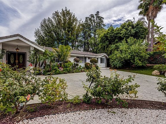 4th image of 4844 Adele Ct
