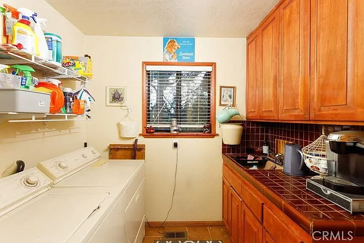 723 Bergschrund Dr — Photo 9