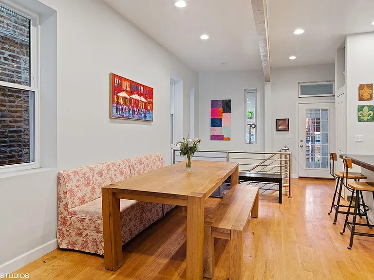 1846 W Superior St #1 — Photo 4