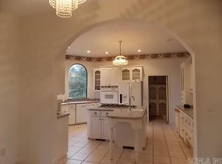 117 Fairview Rd SE, Camden, AR 71701