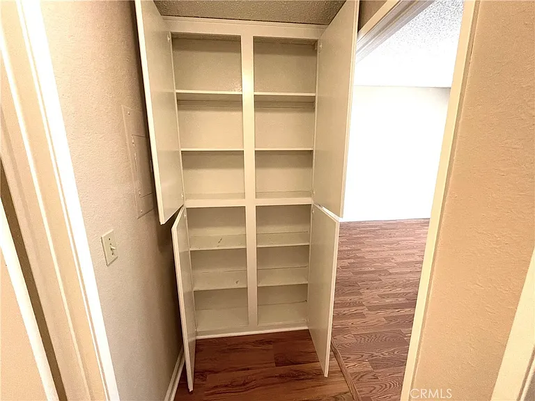 2563 Plaza Del Amo — Photo 10