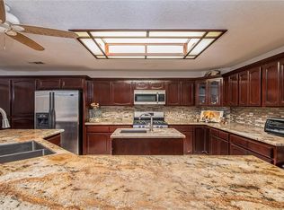 7400 Oakwood Ave, Hesperia, CA 92345