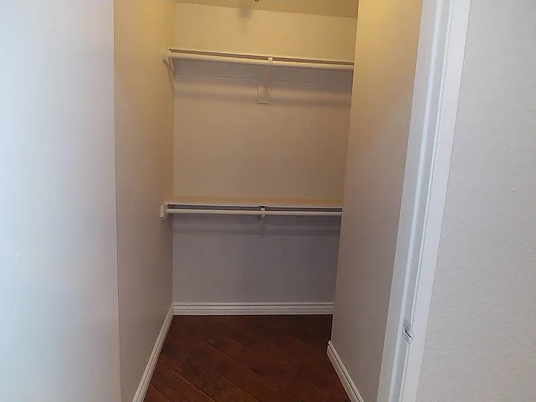 Five Star Suites — Photo 196
