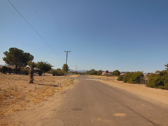 4th image of 9426 Primrose Ave