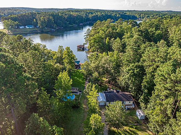 3rd image of 477 Black Oak Dr