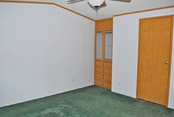 2nd image of 7016 Lake St