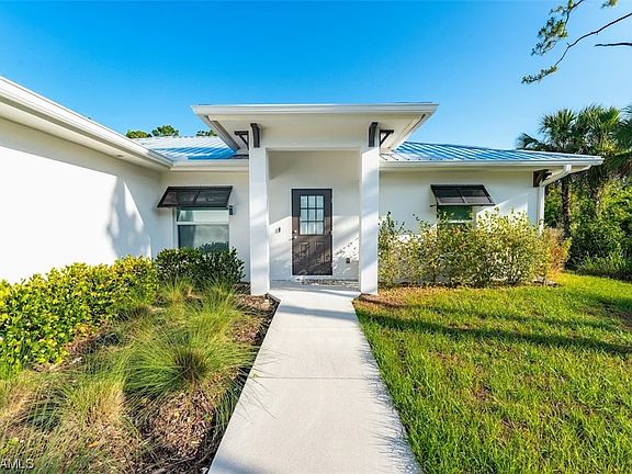 2nd image of 5003 NE Tradewinds Cir