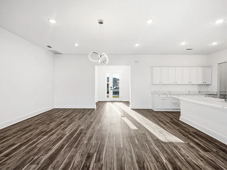 9279 Rosebud Cir — Photo 15