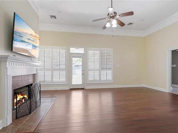 5th image of 751 Rue Marseille