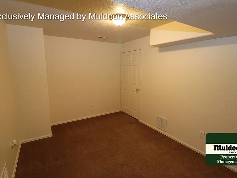 1661 W Siesta Dr — Photo 10