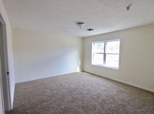 1 Rogers Way APT 108, Lunenburg, MA 01462