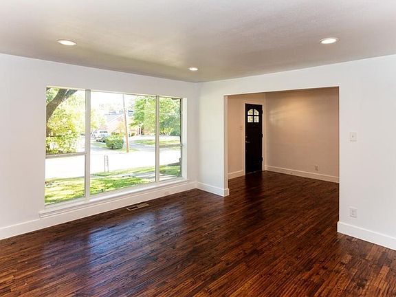 3rd image of 4223 Briar Creek Ln