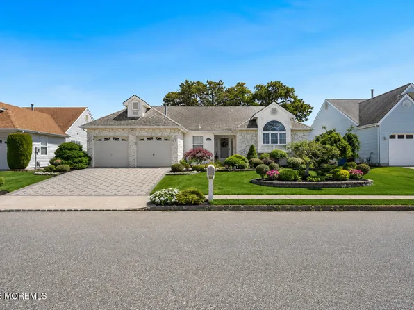 50 Stockport Drive, Toms River, NJ 08757