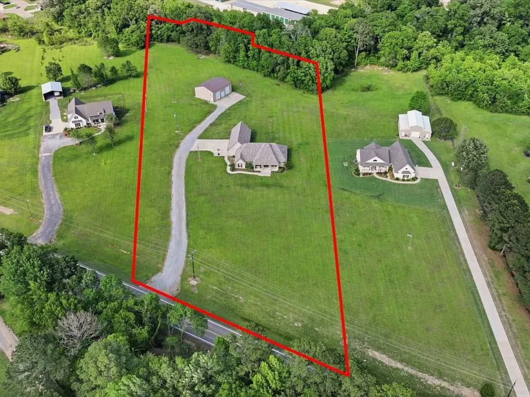 4072 Highway 471 — Photo 83