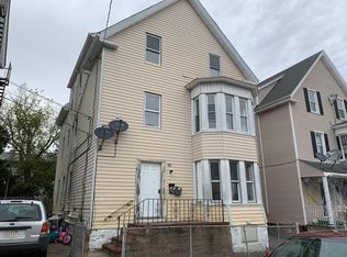 21 Bullard St, New Bedford, MA 02746