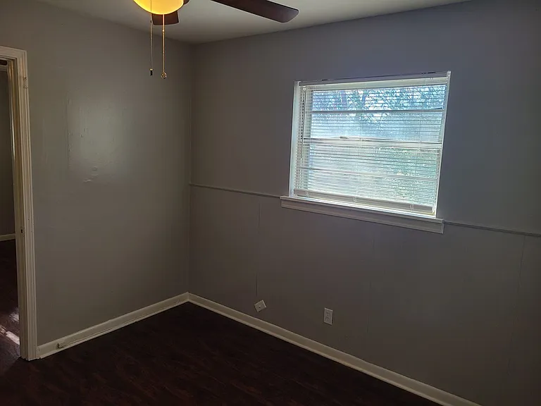 604 Ellen Dr — Photo 19