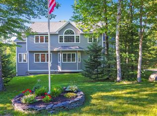 36 Maple Wood Dr, Sidney, ME 04330