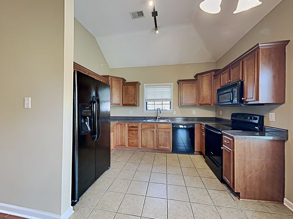 30 Mossy Springs Cv, Oakland, TN 38060