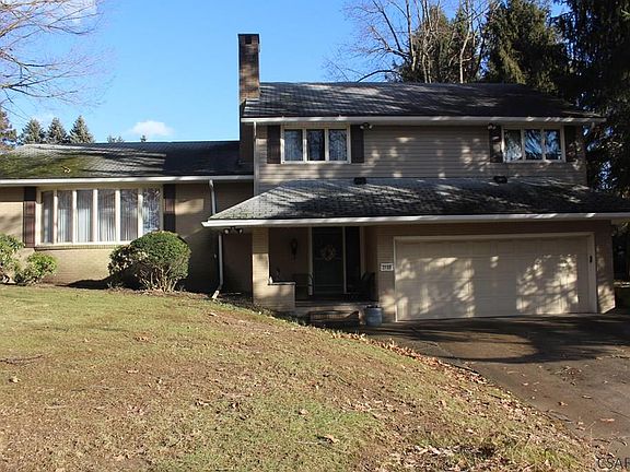 2nd image of 2198 Woodcrest Dr