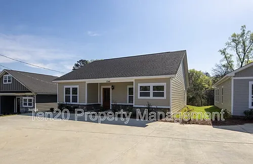 1346 Ingersoll Dr Photo 1