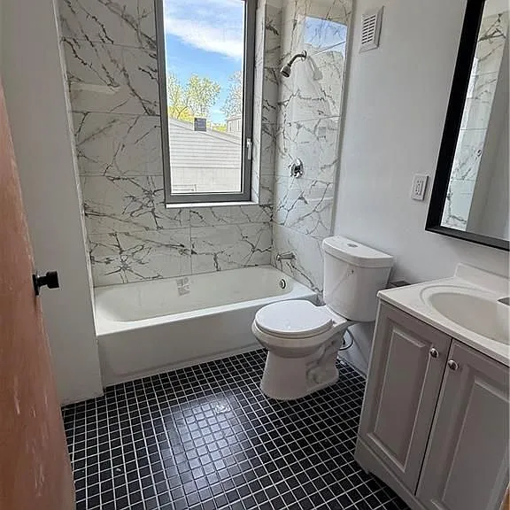 536 Smith St #201 — Photo 14