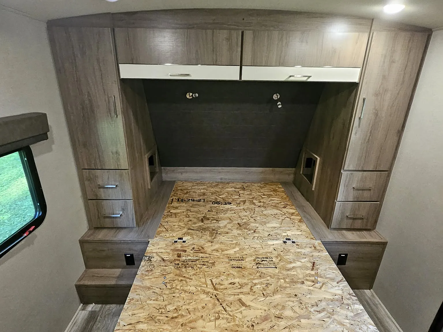 2 bed, 300 sqft, $800 — Photo 3